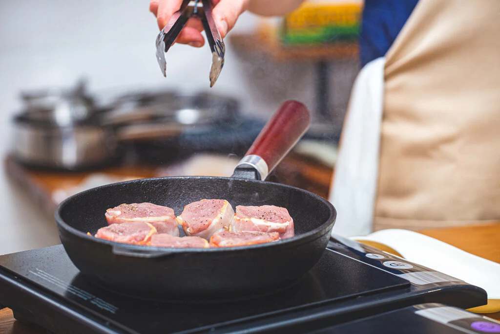 5 Essential Cooking Techniques Every Home Chef Should Know